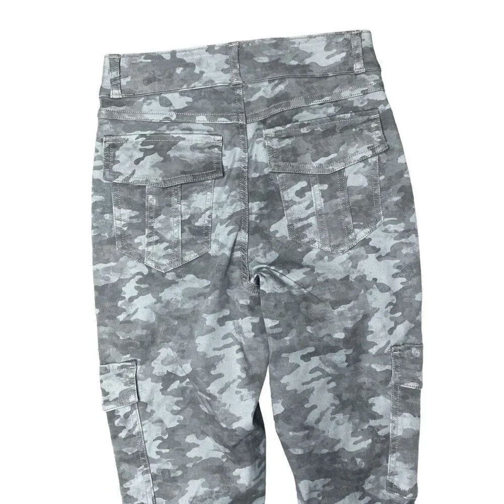 NWT Spanx Stretch Twill Ankle Cargo Pants Stonewashed Camo Small